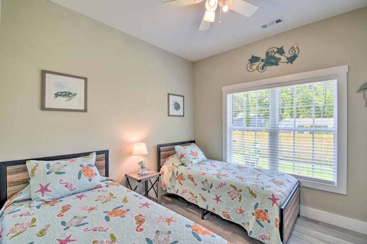 Ocean Isle Beach Home With Shared Lanai And Grill Luaran gambar