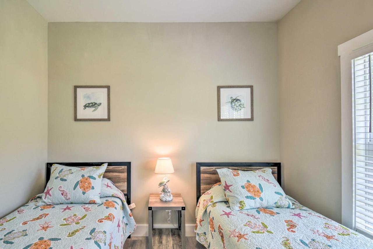 Ocean Isle Beach Home With Shared Lanai And Grill Luaran gambar